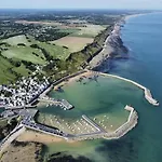 Mulberry Duplex Bien Equipe 2 Petite Vue Sur Plein Centre D'arromanches A 2 Mn De La A Pied Et Pres De Bayeux Au Coeur Des Plages Du Debarquement Lejlighed Arromanches-les-Bains