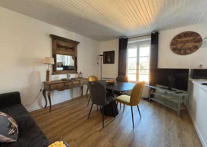 Mulberry Duplex Bien Equipe 2 Petite Vue Sur Plein Centre D'arromanches A 2 Mn De La A Pied Et Pres De Bayeux Au Coeur Des Plages Du Debarquement Apartment *