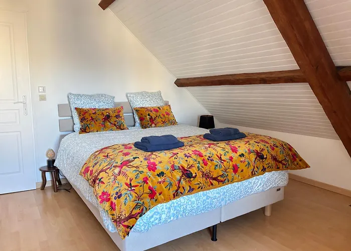 Apartment Mulberry Duplex Bien Equipe 2 Petite Vue Sur Plein Centre D'arromanches A 2 Mn De La A Pied Et Pres De Bayeux Au Coeur Des Plages Du Debarquement Arromanches-les-Bains