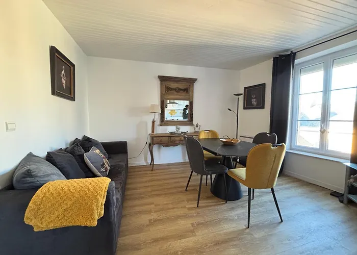 Mulberry Duplex Bien Equipe 2 Petite Vue Sur Plein Centre D'arromanches A 2 Mn De La A Pied Et Pres De Bayeux Au Coeur Des Plages Du Debarquement *