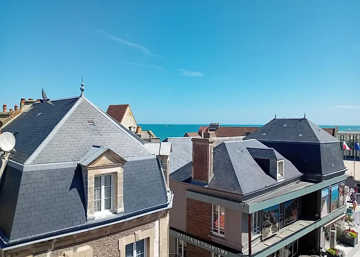 Mulberry Duplex Bien Equipe 2 Petite Vue Sur Plein Centre D'arromanches A 2 Mn De La A Pied Et Pres De Bayeux Au Coeur Des Plages Du Debarquement Arromanches-les-Bains